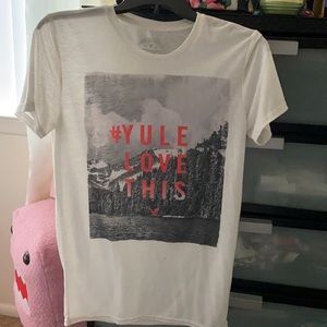 Women graphic athletic shirt